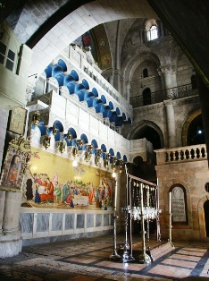                                                                              المغسل الذى نزل عليه جسد المسيح بعد الصلب