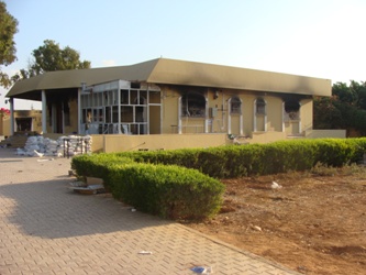 مقر القنصلية بعد التخريب