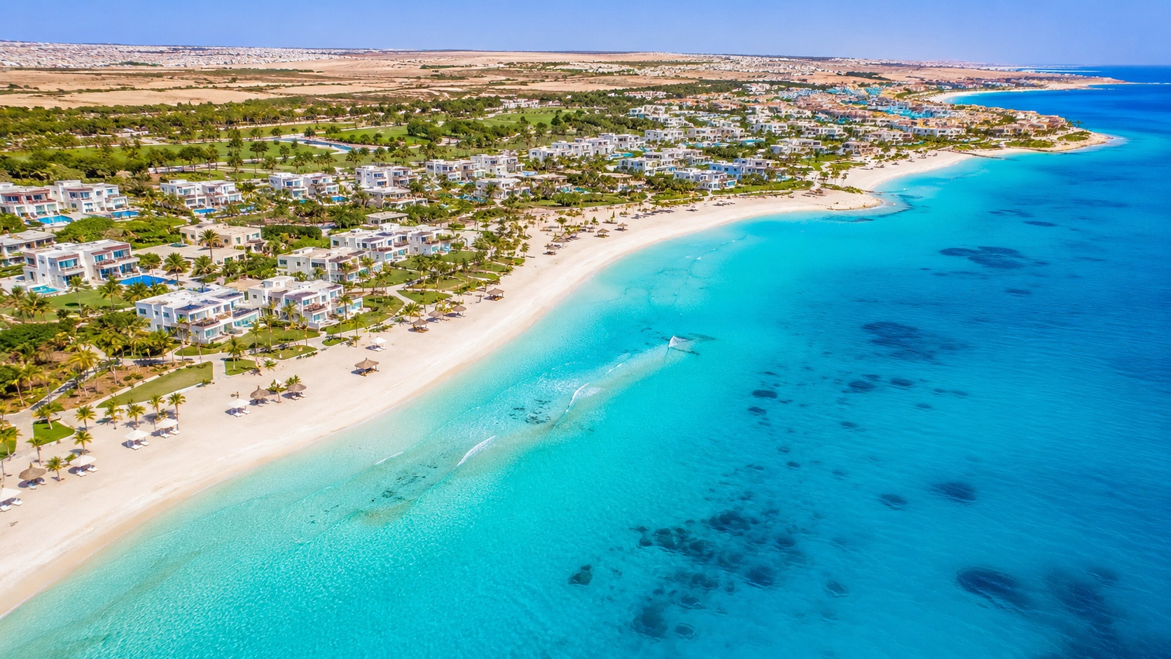 منتجعات الهدا ورأس الحكمة في موسم الصيف العربي