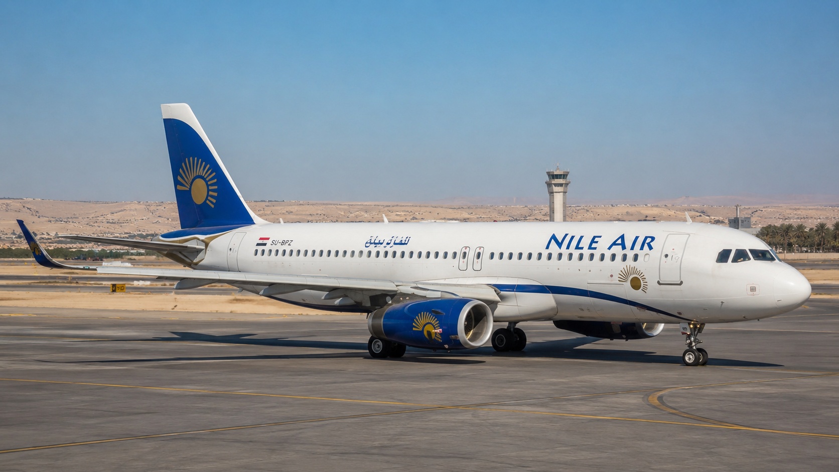 طائرة إيرباص A320 تحمل طلاء طيران النيل على مدرج مطار القاهرة الدولي