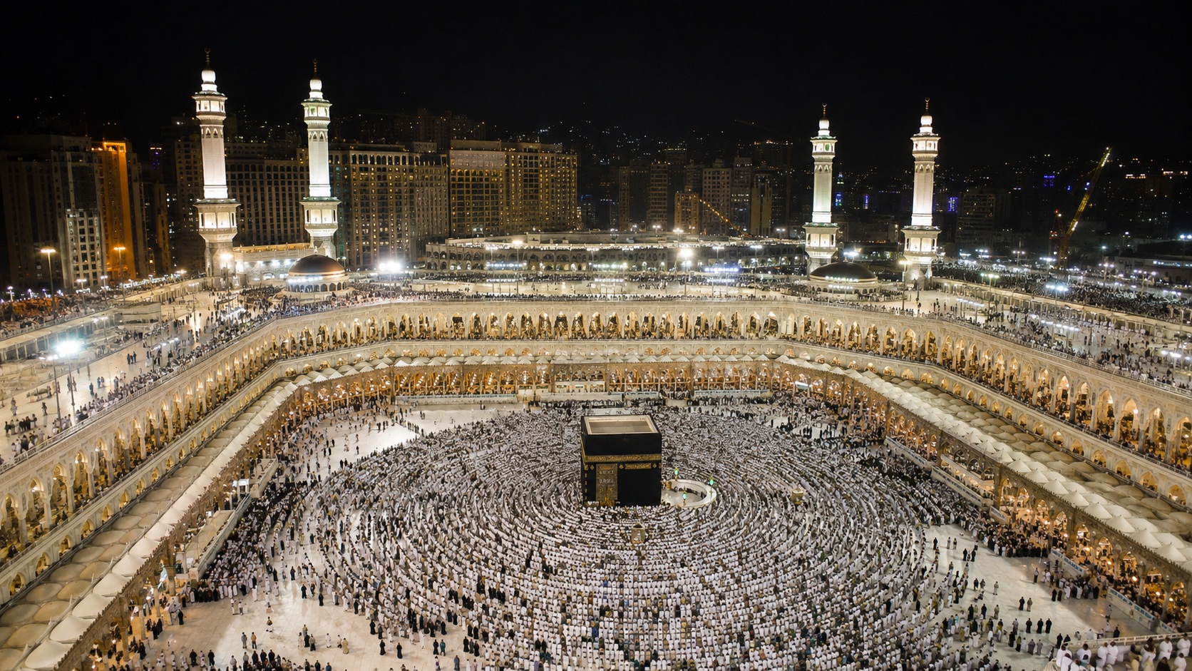 الطواف حول الكعبة ليلاً