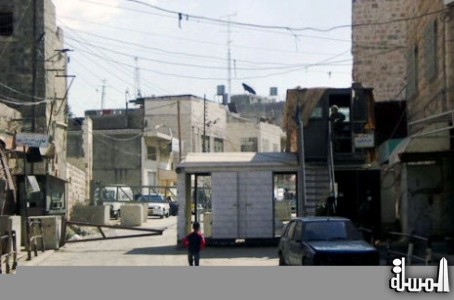 حواجز تقسم مدينة الخليل