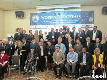 صورة جماعية للمشاركين بالملتقى العربى الاوروبى التركى