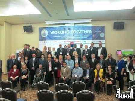 صورة جماعية للمشاركين بالملتقى العربى الاوروبى التركى