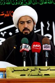 خطيب جمعة بغداد يدعو السياسيين لترك الخلافات