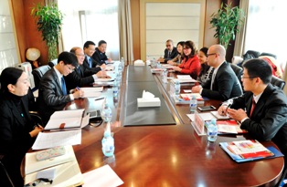 Seychelles and China engage in talks to boost cooperation in tourism