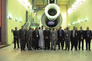 مصر للطيران تستضيف 38 سفيرا وممثلا للدول الأفريقية بمصر للتعرف على امكانيات الشركة وأنشطتها