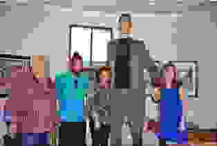 The world’s tallest man is in Seychelles