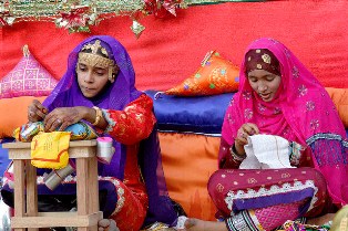 Tourism Minister Highlights Oman Tourism Strategy