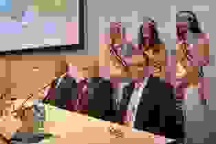 زعزوع يعلن من منصة اضخم معرض لصناعة السياحة اجراءات حاسمة لانعاش مصر سياحيا