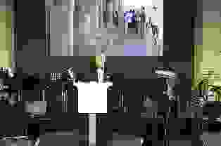 وزير السياحة المصرى يلتقى وزير الداخلية الألمانى على هامش مشاركته ببورصة برلين