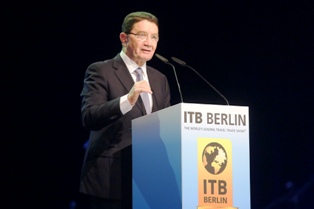 UNWTO and Egypt discuss recovery measures at ITB