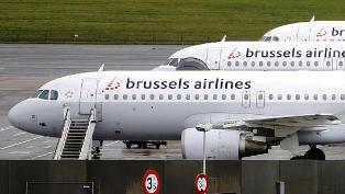 EU approves deal on sharing air passenger data