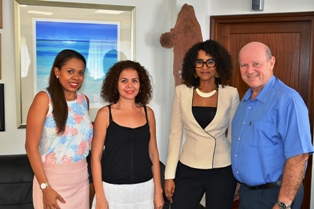 Reunion and Seychelles discuss inter-island cooperation