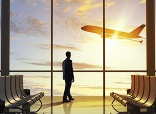 الانترنت والبث التلفزيونى احدث الخدمات التى تكشف عنها فلاى دبى لعملائها فى الملتقى