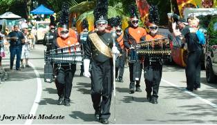 GALA Magazine of France carries Seychelles Carnaval International de Victoria Photo on its Facebook