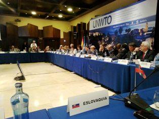 وزير سياحة مصر يدعو  من اسبانيا لجعل الاقصر عاصمة السياحة العالمية