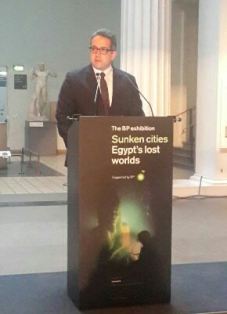 العنانى بمعرض أسرار مصر الغارقة : وزارة الاثار تؤكد تعاونها مع المعاهد والمؤسسات العلمية الدولية