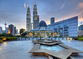 ماليزيا تسعى لتكون محورا للسياحة التجارية في آسيا