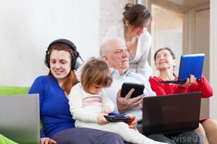 الإعلام و الترويح و الأسرة ومن يعنيهم الأمر بقلم : د. عصام الطابوني