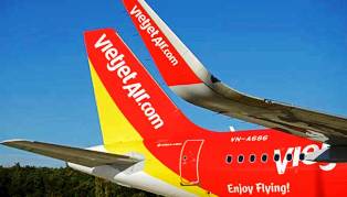 Boeing wins $11bn 100-plane order from Vietnamese budget carrier