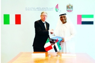 الإمارات وإيطاليا توقعان اتفاقية تعاوةن فى النقل الجوى