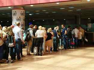 مطار شرم الشيخ استقبل 40 رحلة طيران على متنها 3255 سائحا