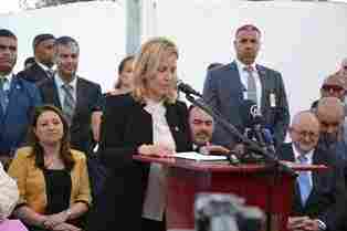 وزيرة السياحة التونسية: 12 ألف سائح فى جربة .. انتعاش طفبف بجميع المدن