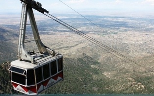 وزيرة سياحة تونس : قريبا (تيليفيريك) بجبل زغوان