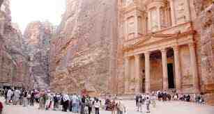 حركة السياحة في البترا تسير بشكل منتظم
