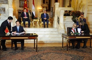 تدشين التعاون بين الاستعلامات المصرية  ووكالة انباء شينخوا الصينية صباح اليوم