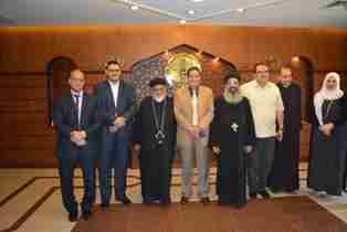 بيت العائلة يعلن عن نتيجة زيارته لقرية الكرم بالمنيا بمقر مشيخة الأزهر