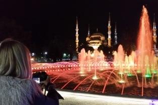 ندوة: وسائل الإعلام رافعة أساسية للنهوض بقطاع السياحة