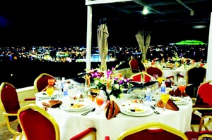 أبها.. عاصمة السياحة العربية تفتقر للمطاعم والنزل التراثية!