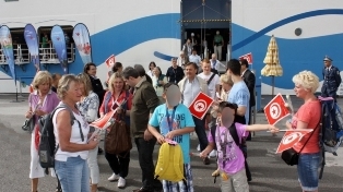 وزارة السياحة التونسية تنفي الغاء 50% من حجوزات السياح الروس