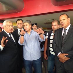 وزير الطيران يتفقد أعمل تطوير مطاري برج العرب والنزهة