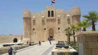 الانتهاء من مشروع إنارة قلعة قايتباي الأثرية