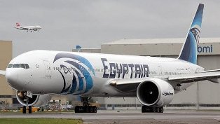 Egyptian airliner makes emergency landing after bomb threat