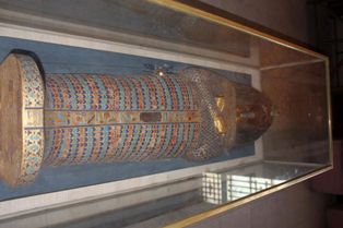 وزارة الآثار تسعى لفك لغز التابوت الأكثر جدلاً في التاريخ المصري القديم