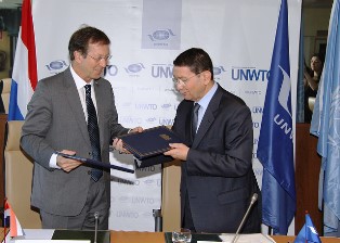 UNWTO and the Government of The Netherlands partner to foster religious tourism