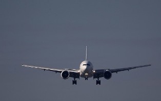 ايران توقع اتفاقية مع بوينج لشراء 100 طائرة