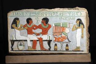 وزارة الآثار تدعو الشعب لاختيار (قطعة الشهر) لعرضها بمدخل المتحف المصري