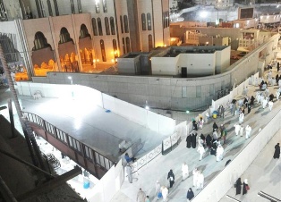 إكتمال جسر الصفا بالحرم المكى وتشغيله