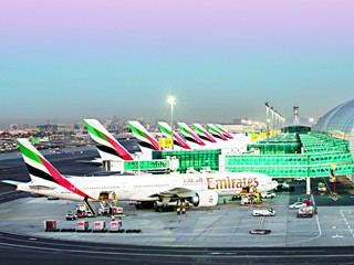 الإمارات تتصدر دول العالم فى قطاع الطيران