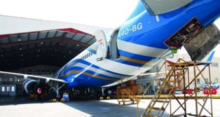 نجاح الطيران العُماني فى تثبيِت نظام عمليات صيانة الطائرات (آموس)