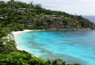 An Arsenal football riddle: Does Bellerin's 'Paradise' = Seychelles?