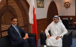 رئيس هيئة البحرين للسياحة والمعارض و النائب عيسى الكوهجي يبحثان تطوير جودة خدمات القطاع