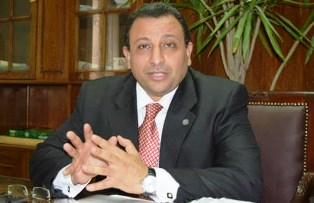 عبد اللطيف يطالب بالاستفادة من شبكات التواصل الاجتماعي فى نشر التوعية