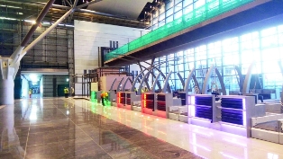 91 % نسبة الانجاز فى مبنى المسافرين بمطار مسقط الدولى خلال النصف الاول