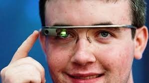 شركة بوينج تستخدم نظارات جوجل الذكية لتصنيع الطائرات